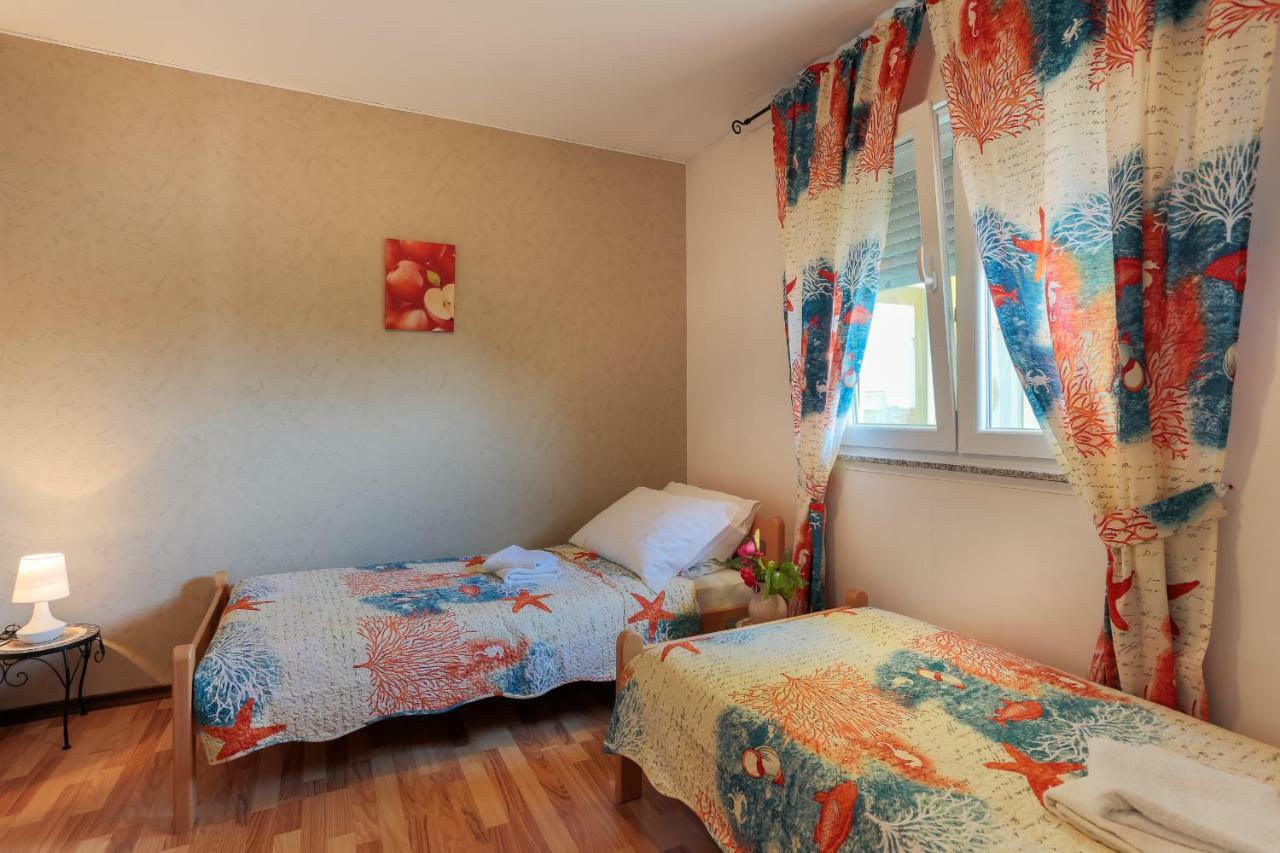 Apartments Dora Victoria Dream Medulin Bagian luar foto